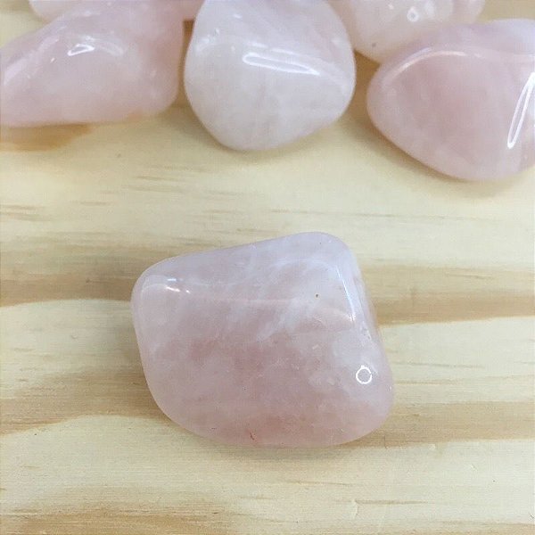 Quartzo Rosa polido (3 a 4 cm)