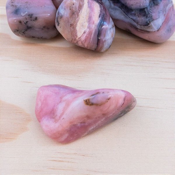 Opala Rosa polida (3 a 4 cm)