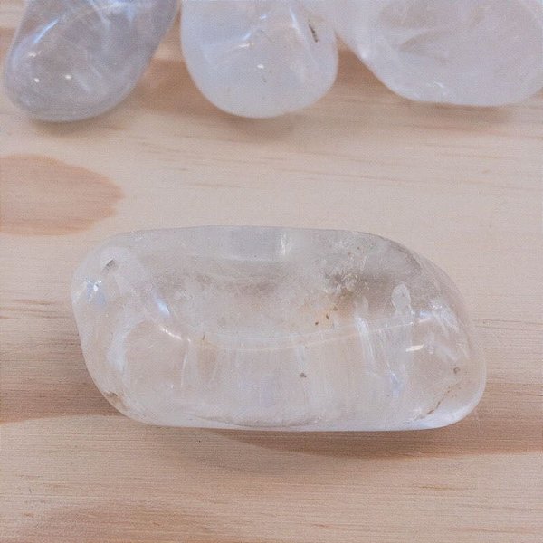 Quartzo Transparente polido (5 a 6 cm)