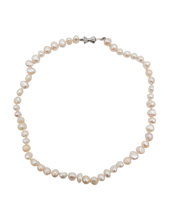 Colar Curto de Pérolas com Fecho de Laço