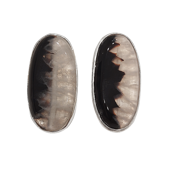 Brinco oval em prata de lei 925 com ágata preta natural