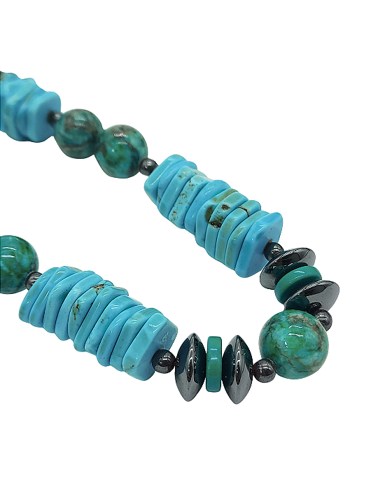 Colar de Turquesa e Hematita com Fecho de Ímã
