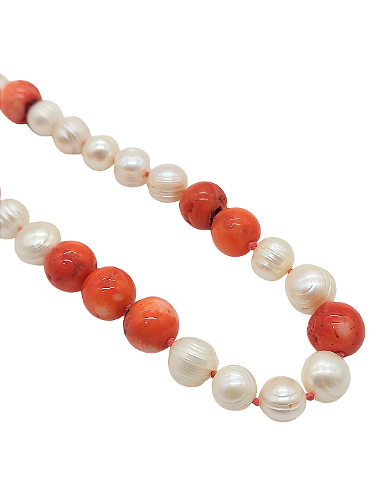 Colar de Pérola Barroca e Coral com Fecho Boia