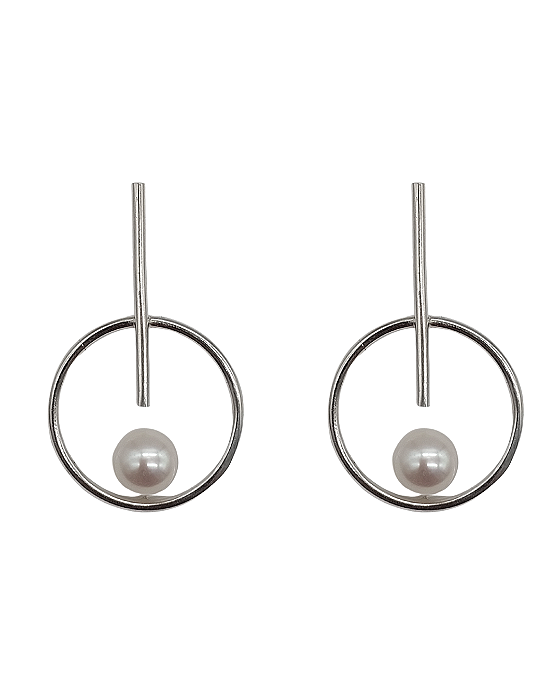 Brinco de Prata com Pérola em Design Geométrico