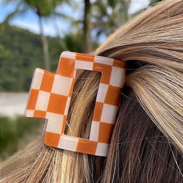 Piranha de cabelo acetato xadrez caramelo