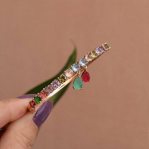 Bracelete cristais coloridos penduricalhos gotas ouro semijoia PU 920