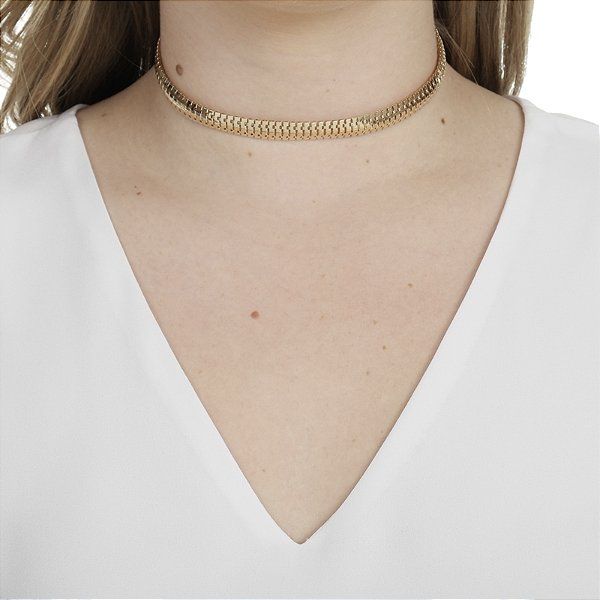 Colar choker malha grossa ouro semijoia