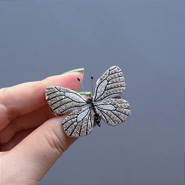 Broche magnético borboleta cristais branco m