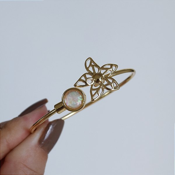 Bracelete ajustável flor pedra natural nautilus ouro semijoia