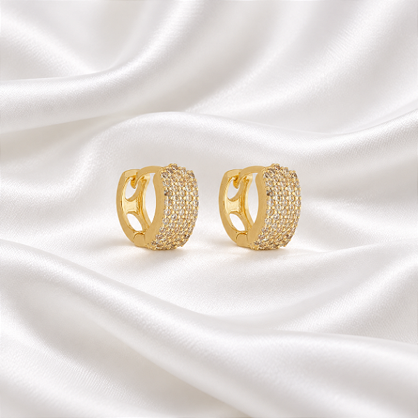 Brinco Argolinha Pequena com Micro Zircônias Ouro 18k06006