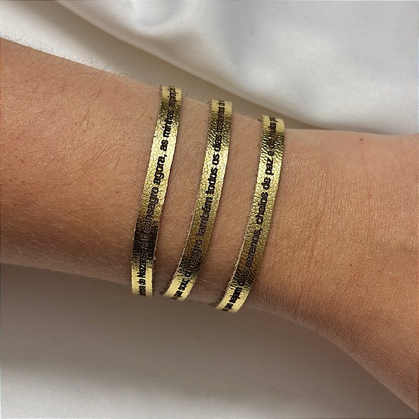 Pulseira Fernanda Villela couro oração de Nazaré