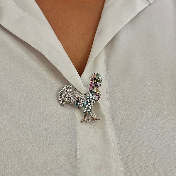 Broche galinha cristais ródio semijoia