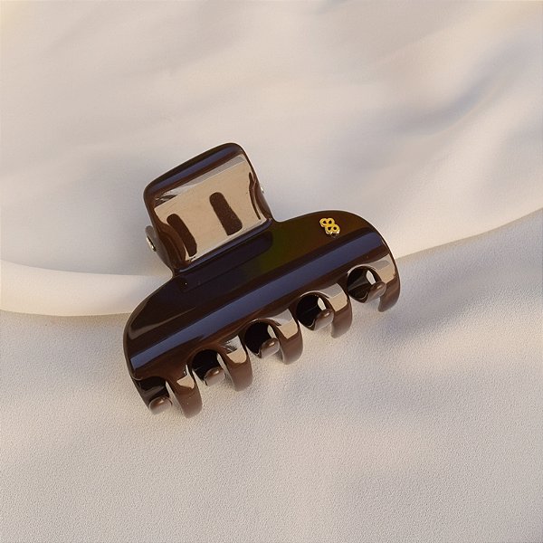 Piranha de cabelo grande Bianca acrilíco mocha 05 003