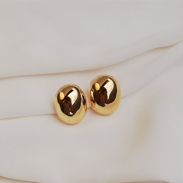 Brinco oval liso ouro semijoia