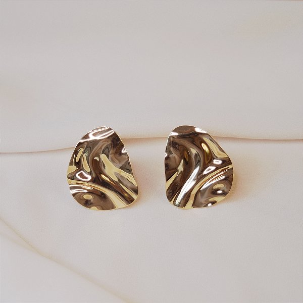 Brinco pressão chapa amassada ouro semijoia 5906205