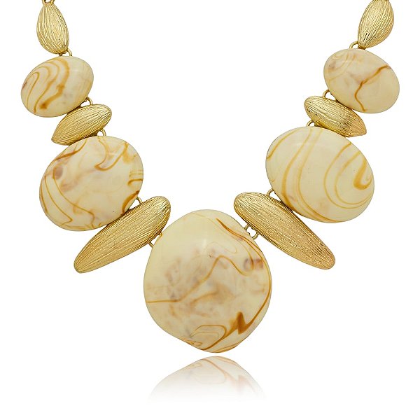 Colar resina bege marble ouro semijoia
