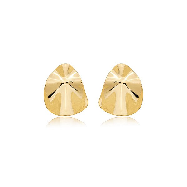 Maxi brinco metal amassado ouro semijoia