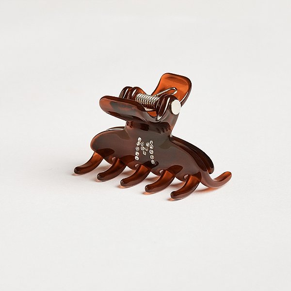 Piranha de cabelo Bianca acrílico p marrom letra M 05 080