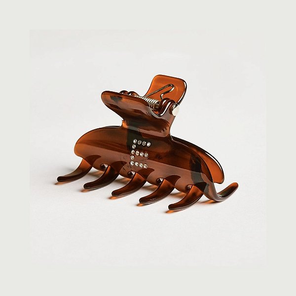 Piranha de cabelo Bianca acrílico m marrom letra E 05 008