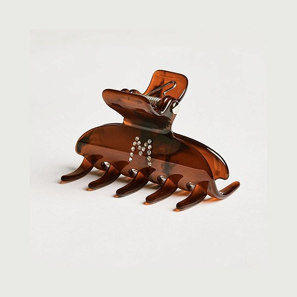 Piranha de cabelo Bianca acrílico m marrom letra M 05 008