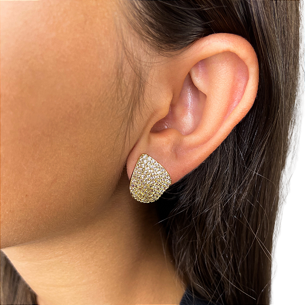 Brinco pressão curvado zircônia ouro semijoia