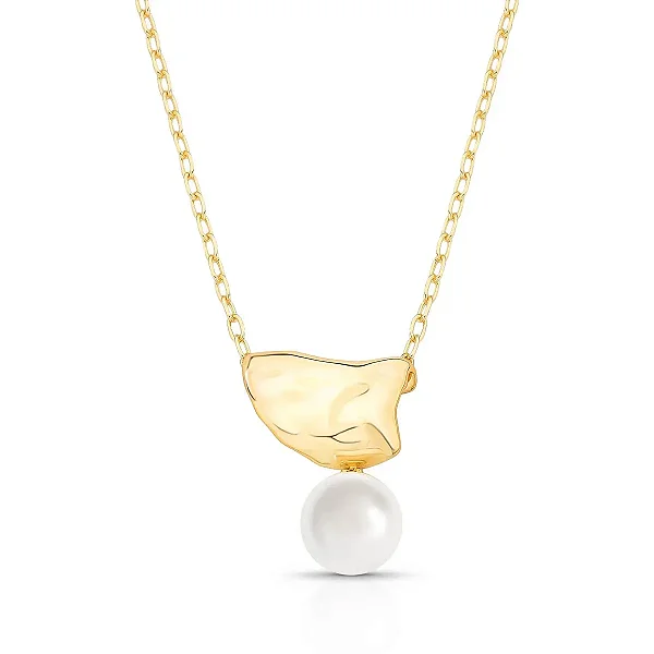 Colar pingente martelado pérola shell ouro semijoia