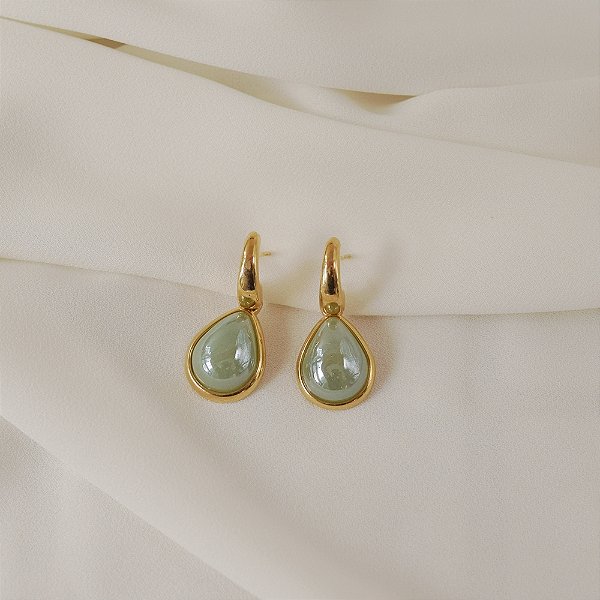 Brinco gota pedra natural quartzo verde perolada ouro semijoia