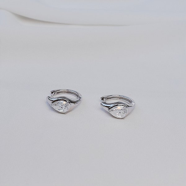 Brinco argolinha gota moissanite prata 925