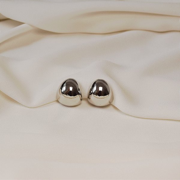 Brinco pressão abaulado liso ródio semijoia