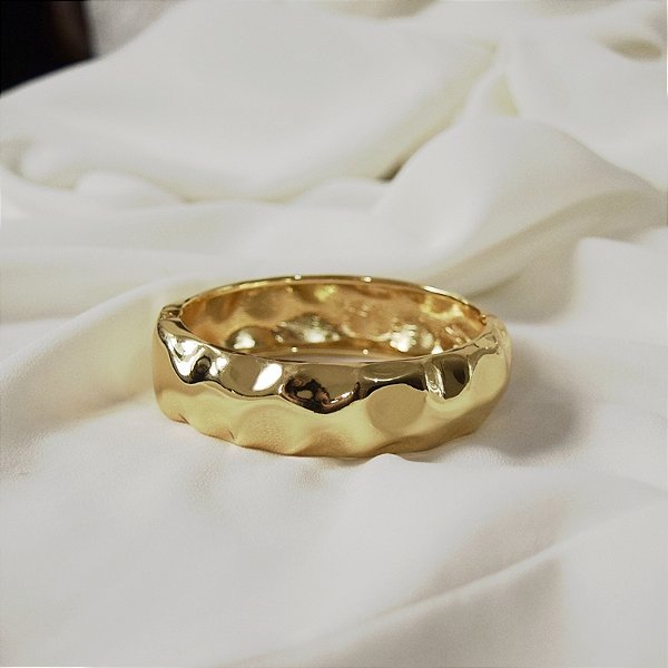 Bracelete martelado ouro semijoia