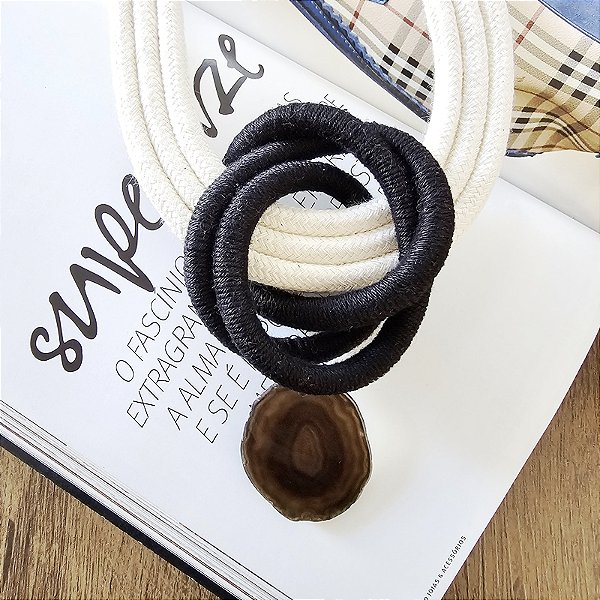 Colar Design Natural algodão com ágata preta