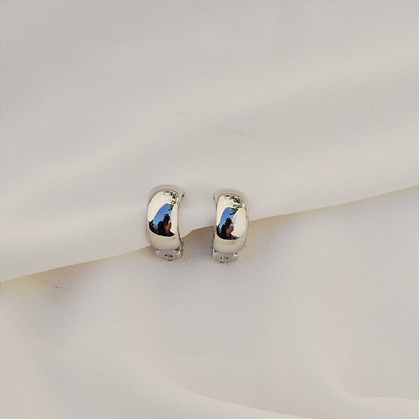 Brinco pressão meia argola ródio semijoia 26k06031