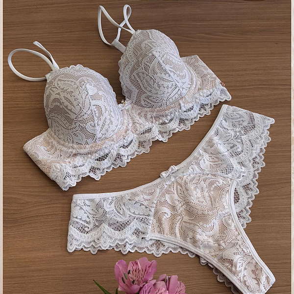 Conjunto Rendado com Bojo Soft