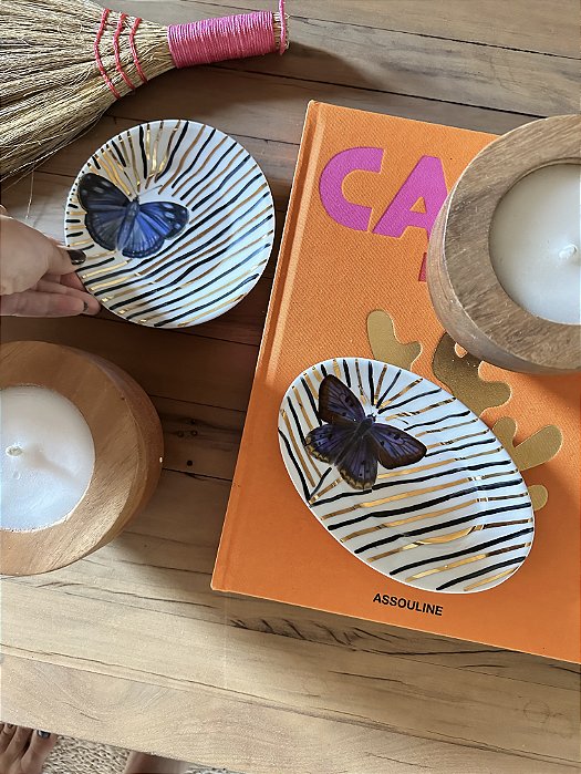 Prato Décor Borboleta Frisos Ouro • Oval