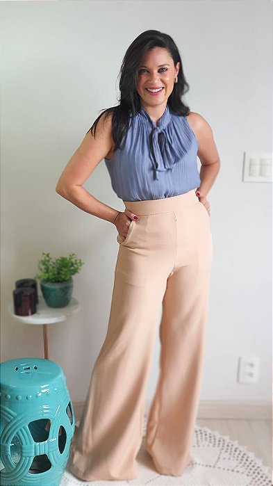 Blusa sem Mangas com amarração frontal - Blusa Carol