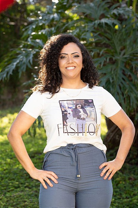 T-shirt branca com estampa -  Tee Fashion Fancy