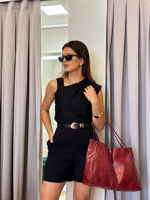 Blusa Decote Assimétrico