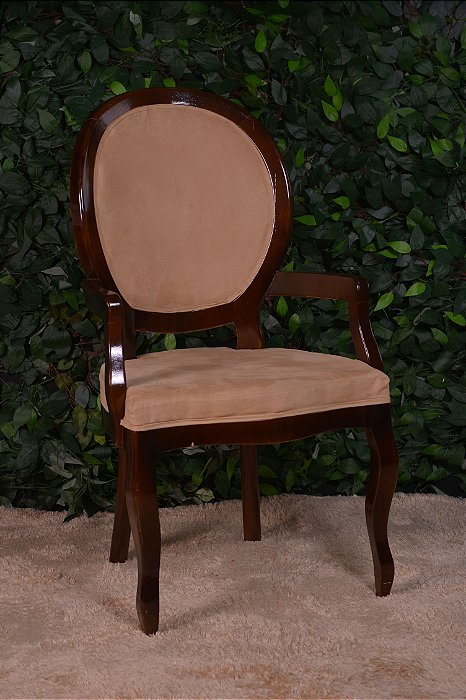 5056 Poltrona medalhão