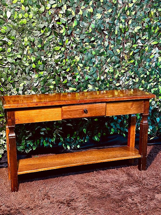 5756 Aparador de madeira rústico com gaveta