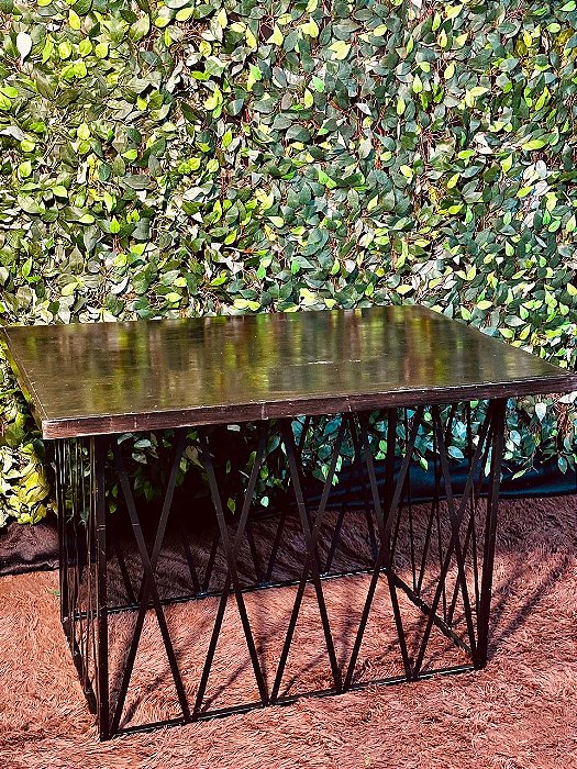 6332 Mesa treliça preta