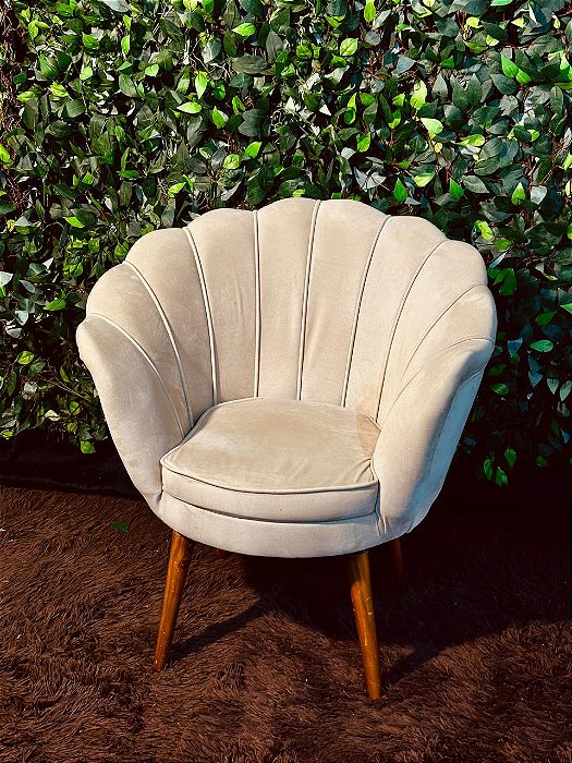 6120 Poltrona Pétala