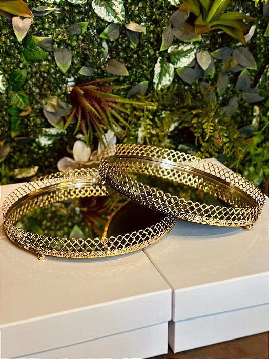 5095 Bandeja metal dourada g.