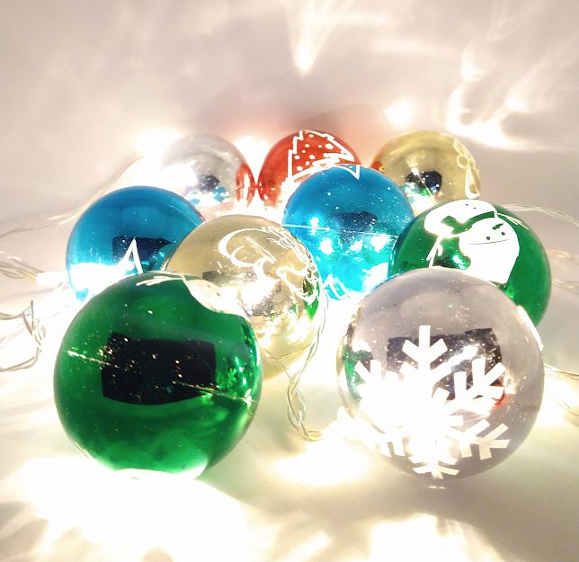 Cordão Luminária Natal Led Warm ( branco quente) Com 10 Bolas Natal Coloridas 127V Fio Transparente (Pilha ou Usb) R.28943 Unidade