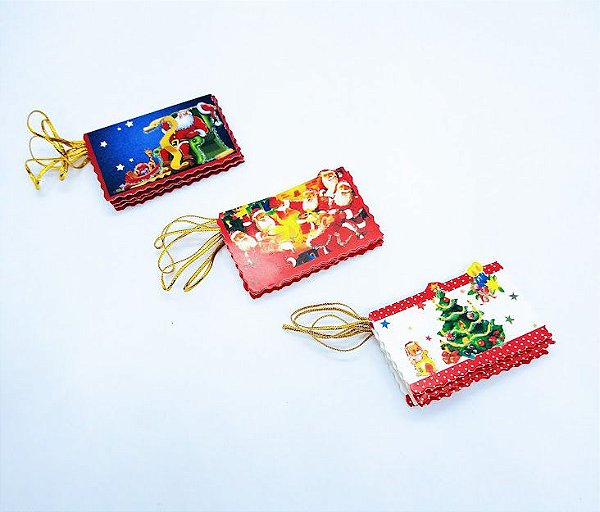 Mini Cartão De Papel Natal De/ Para Com Cordinha Dourada Estampas Variadas (6,6cm Largura x 4,6 Altura) R.ntf80724 Kit Cartela com 12 Cartões