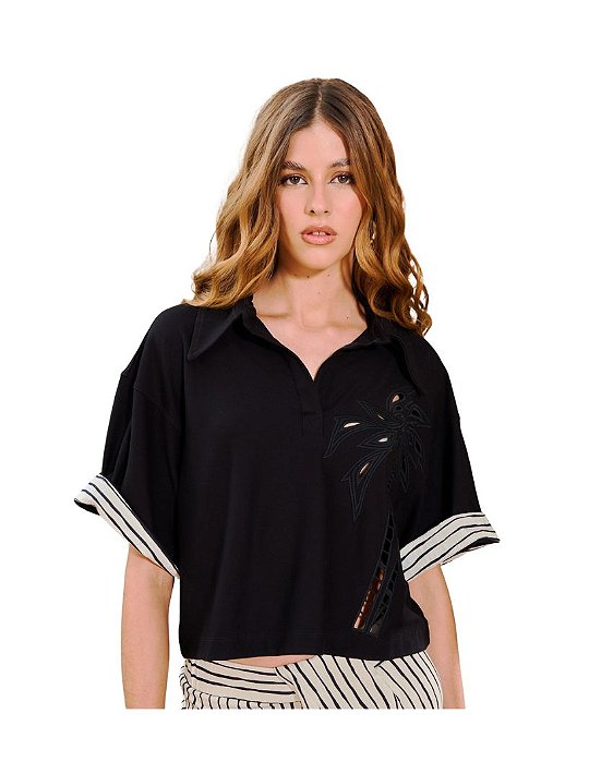 Polo Feminina Detalhe Linho Com Bordado • Open Preto