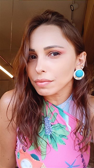 Brinco Pastilha Resina Azul Turquesa com Off White