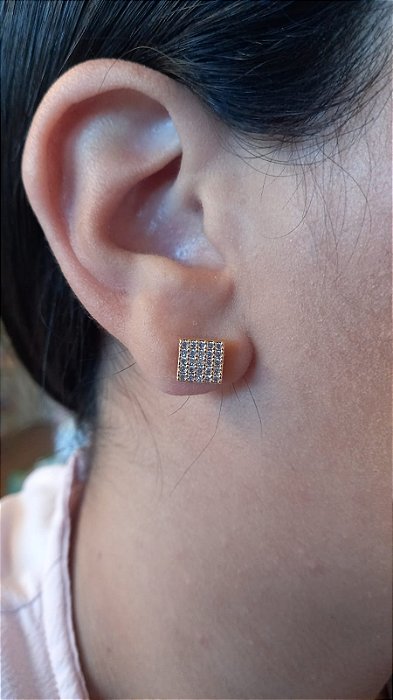 Brinco Cubo Cravejado Zircônias