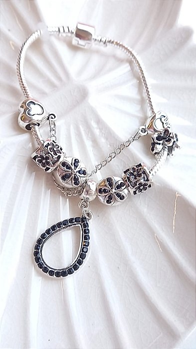 Pulseira Berloques Gota Strass Preto