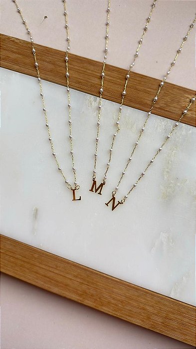 Colar Mini Pérolas Inicial N