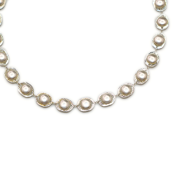 Choker Pérolas base Texturizada Dourada